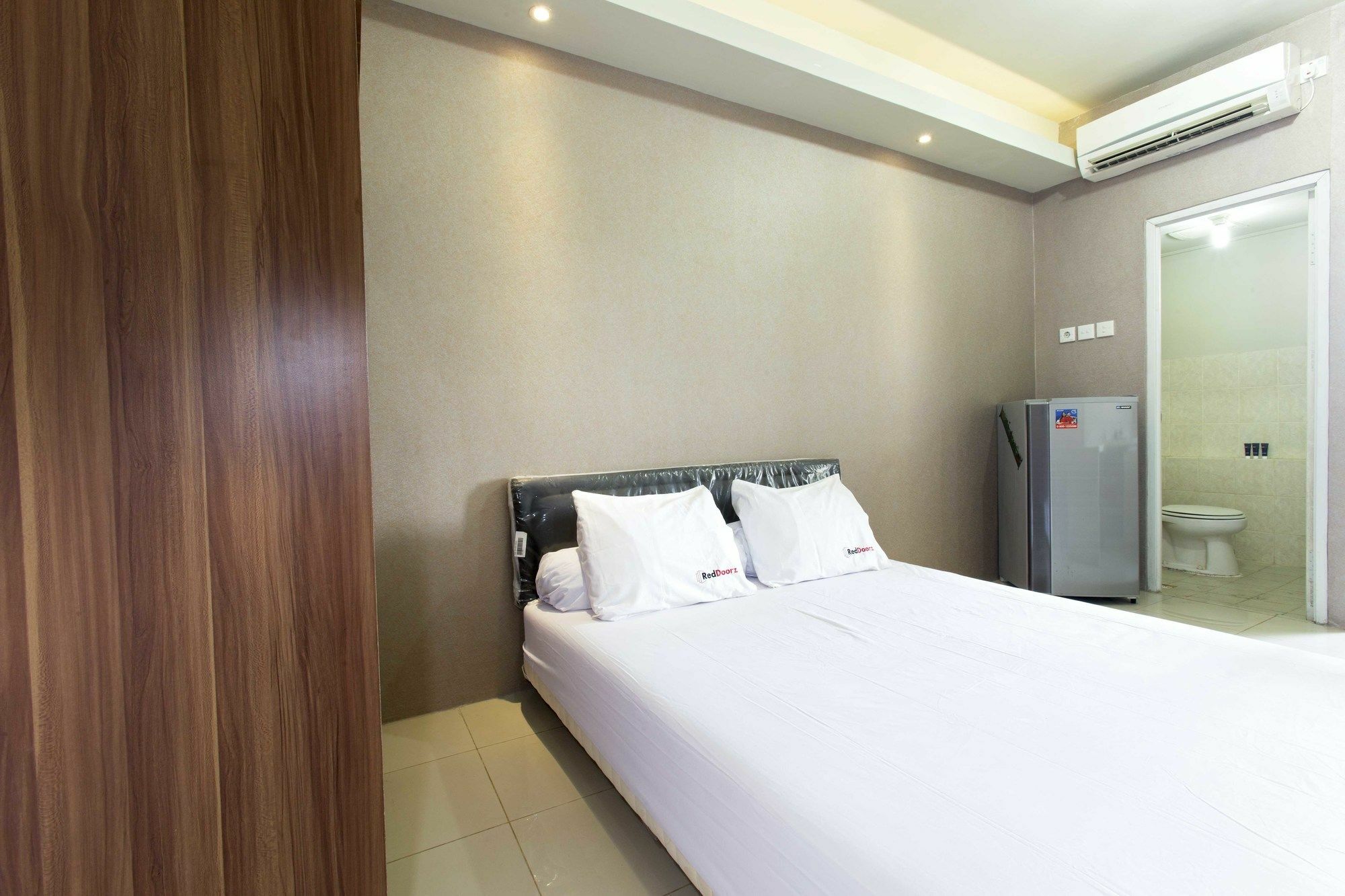 Reddoorz Apartment @ Pegangsaan Kelapa Gading 3 Jakarta Luaran gambar